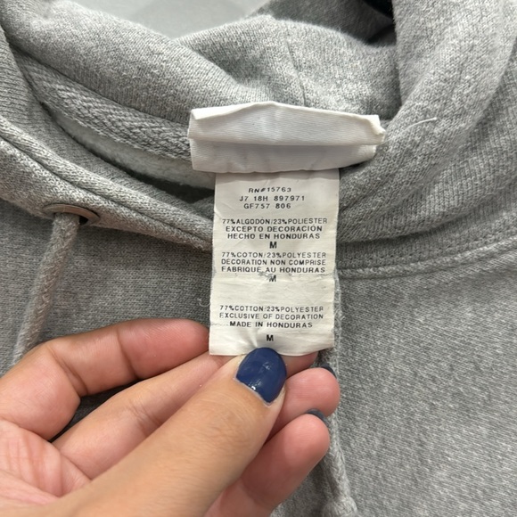 Champion reverse weave grey hoodie - size medium - Picture 4 of 9